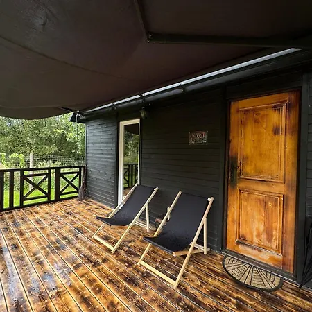 Wiedzmowa بيت للعطل *